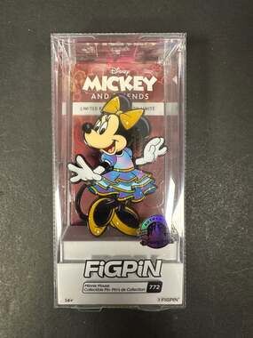 FiGPiN Disney Mickey and Friends Minnie Mouse Collectible Pin 772
